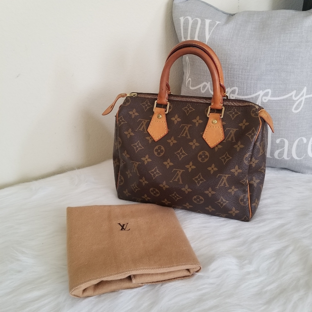 Authentic Louis Vuitton Speedy 25
